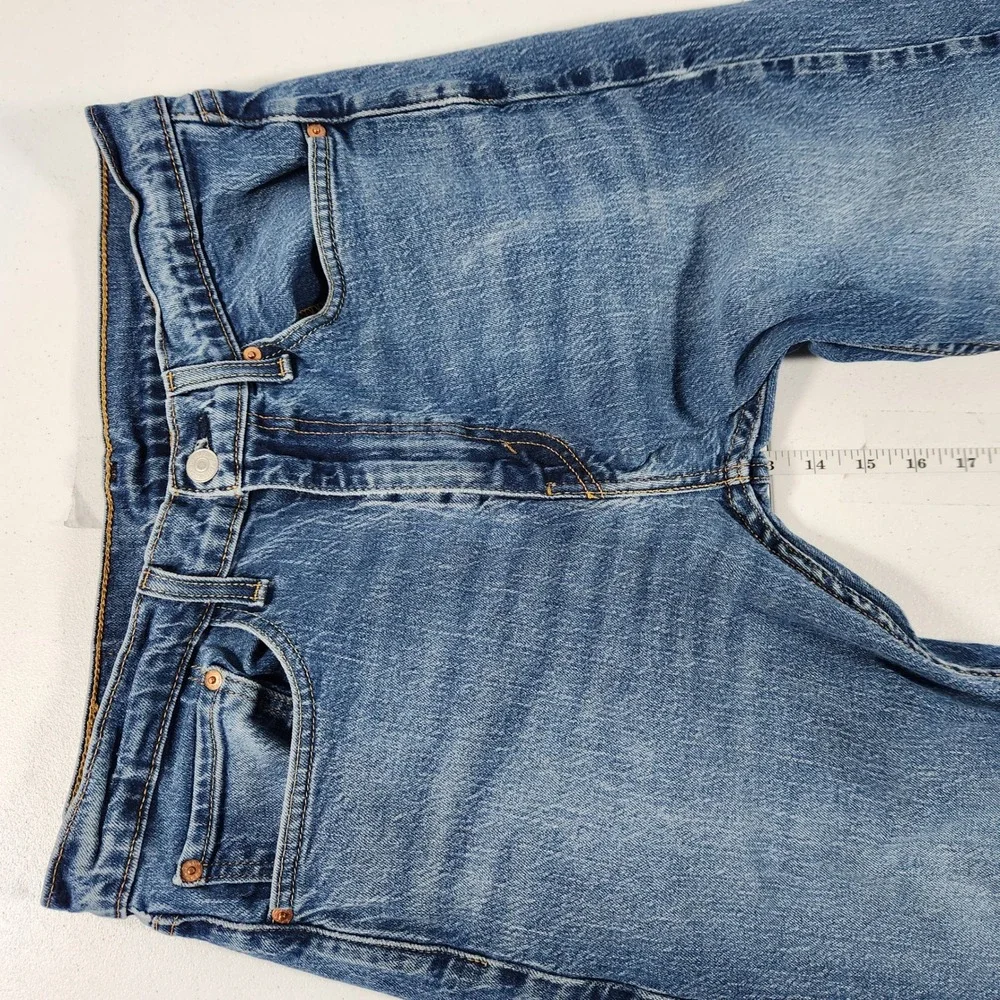 Levis 505 Regular Fit Straight Leg Jeans Mens 34x30 Medium Wash‎ Blue Denim